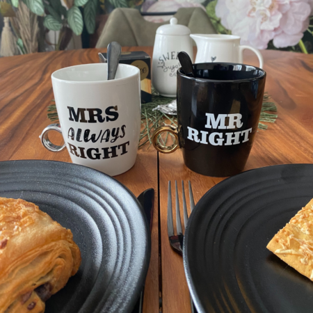 Porseleinen mokken Mr Right & Mrs Always Right | OUT OF THE BLUE