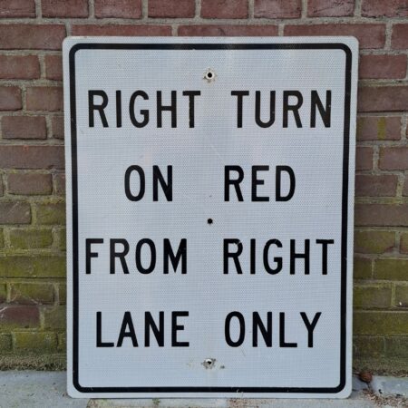 Right Turn On Red Amerikaans Verkeersbord - Origineel - 76 x 61cm | The Dutch Pickers