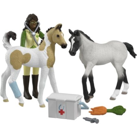 Schleich 42777 Sarah's First Aid Kit | Schleich