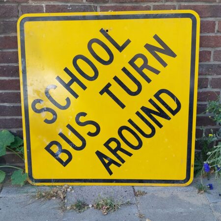 School Bus Turn Around Metalen Straatbord - Origineel - 77 x 77cm | The Dutch Pickers
