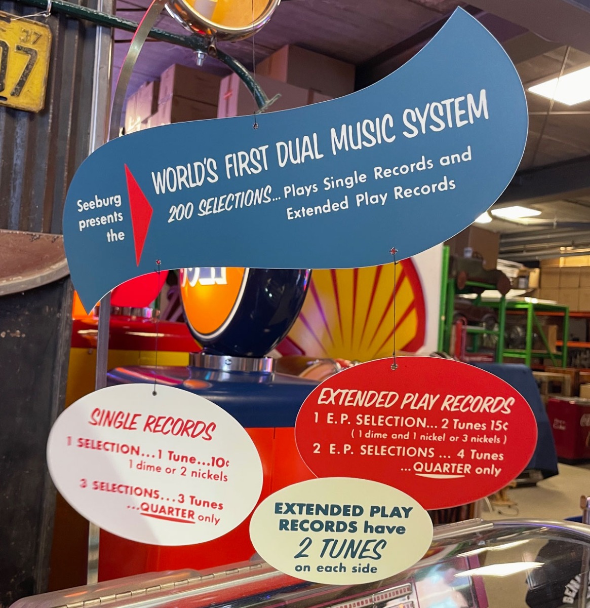 Seeburg V200 Display Carousel (1955) Replica | Seeburg
