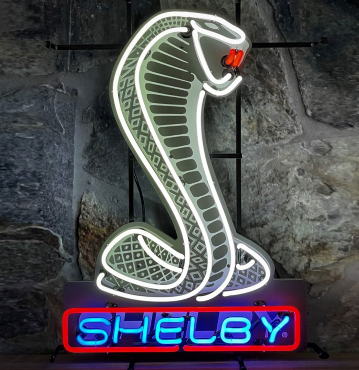 Shelby Cobra Snake Neon Verlichting 53 x 70 cm - Wit