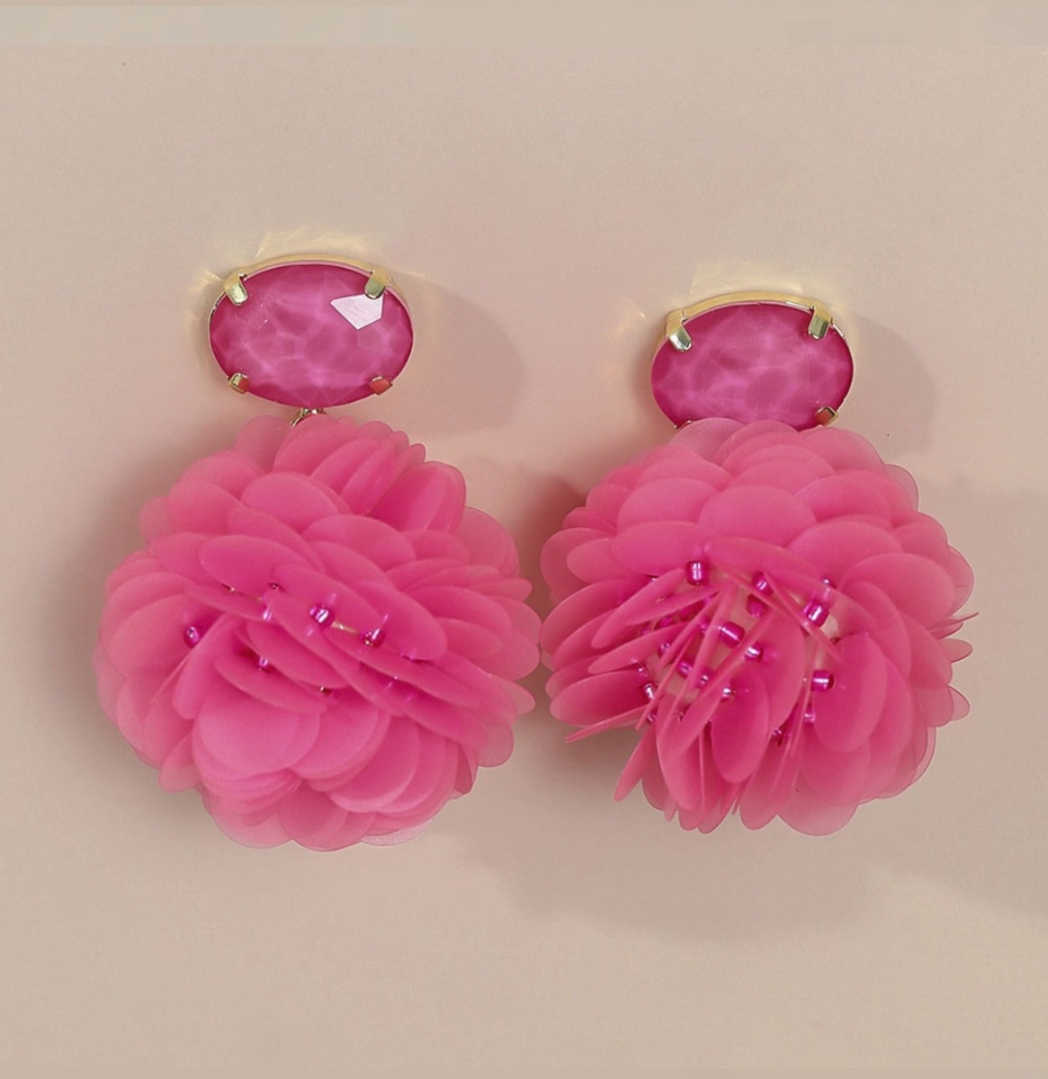 Sixties oorbellen Donker Roze | Fiftiesstore