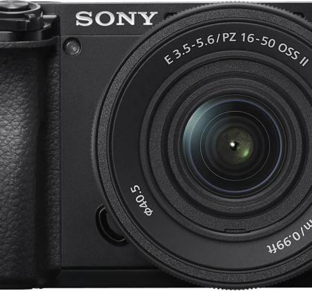 Sony Alpha A6100 + 16-50mm f/3.5-5.6 OSS II