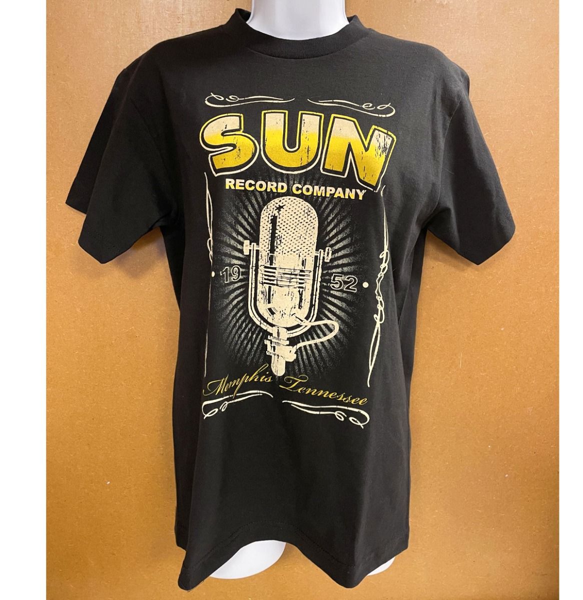 Sun Records T-Shirt Border Mic - Maat S | 24% korting | Sun Records