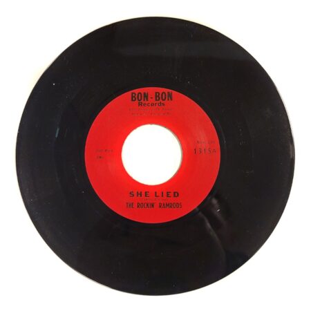 The Rockin' Ramrods: She Lied (Campisi-Linane) / The Girl Can't He It (Bobby Troupe) Single - Unofficial Release (LP) | Fiftiesstore