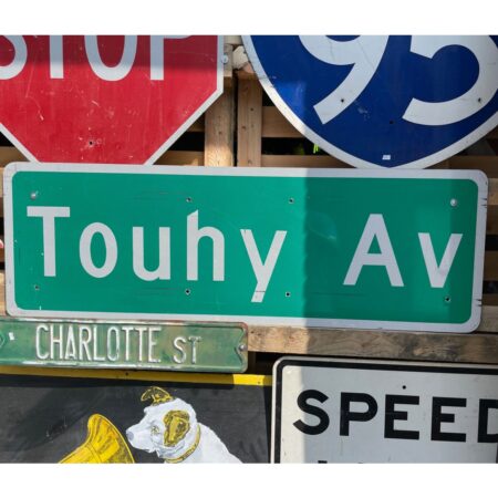 Touhy Avenue Straatnaambord Origineel USA 137 x 46 cm | The Dutch Pickers
