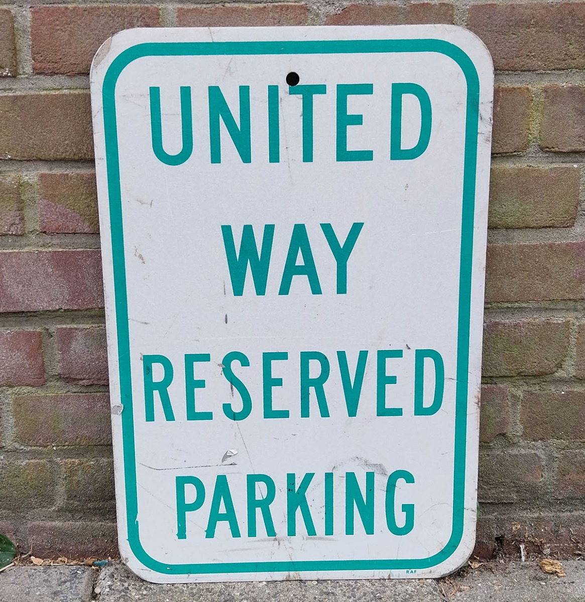 United Way Reserved Parking Verkeersbord - 46 x 31cm | The Dutch Pickers