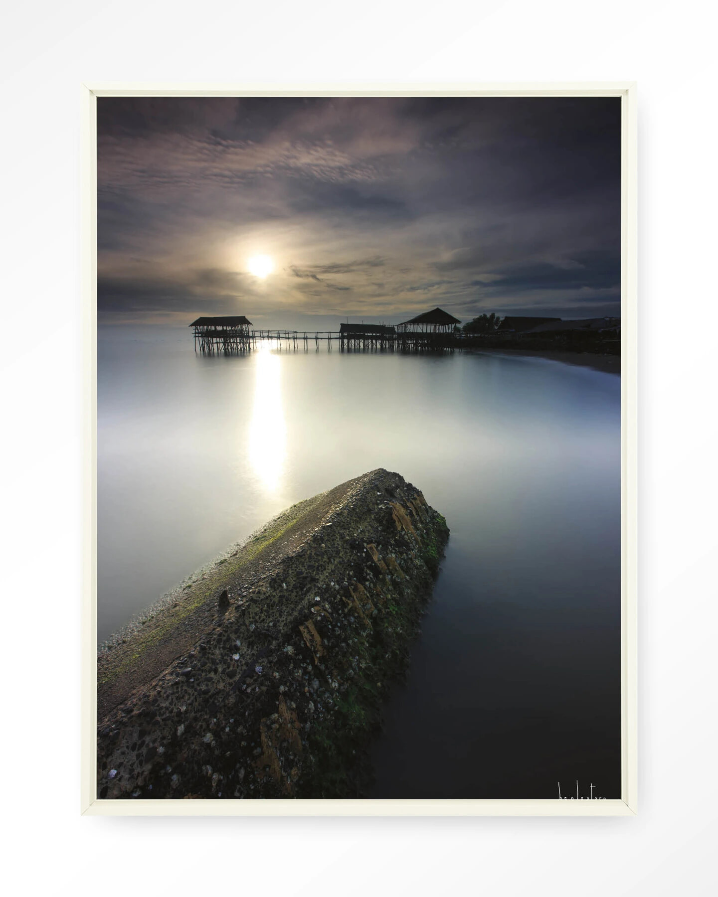 Urban Cotton Wandkleed 'Batu Lamunan' 145 x 190cm in Floating Frame - off white | Urban Cotton
