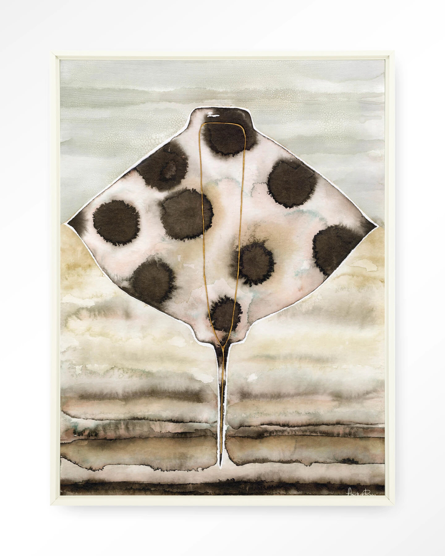 Urban Cotton Wandkleed 'Eagle Ray' 80 x 110cm in Floating Frame - off white | Urban Cotton