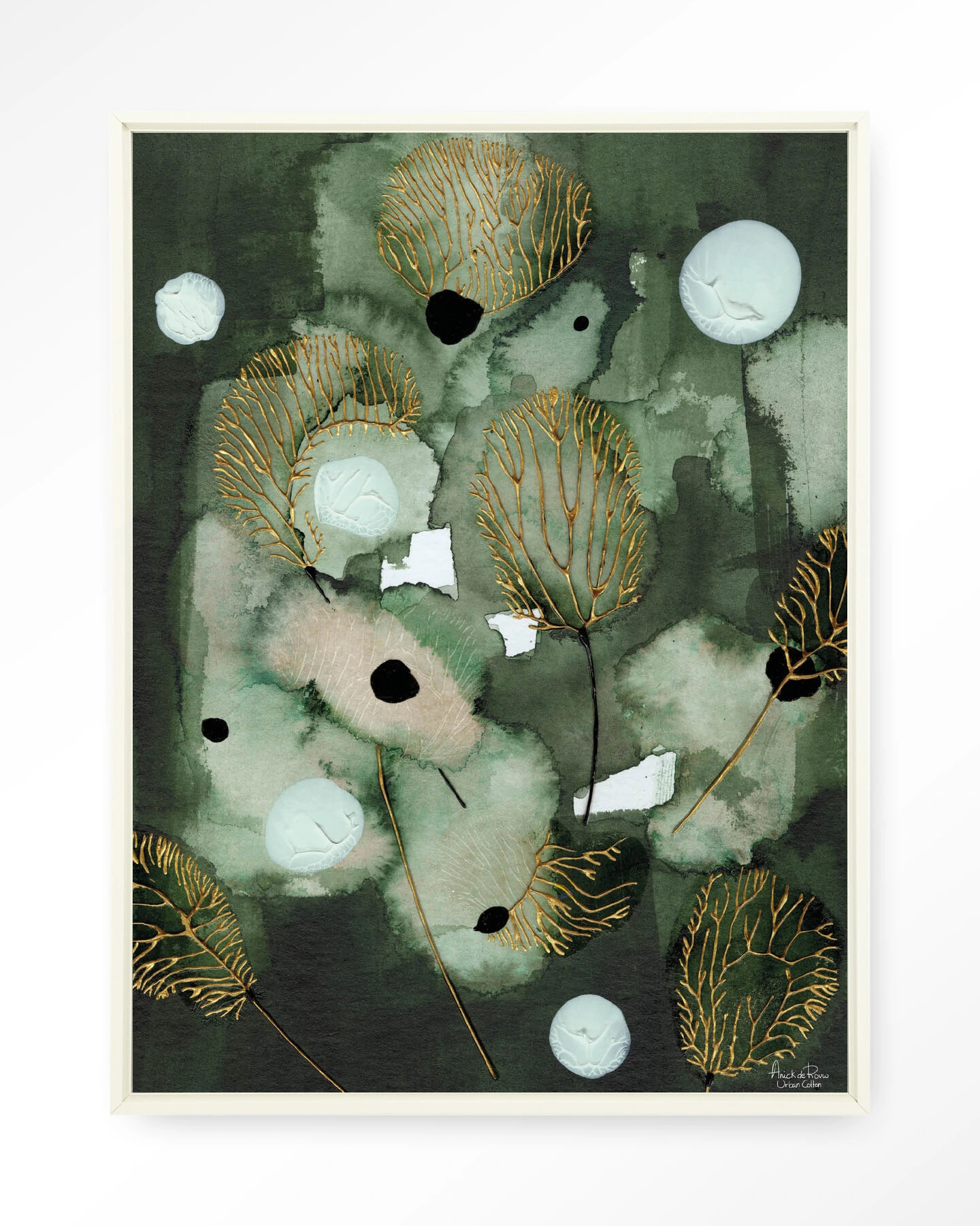 Urban Cotton Wandkleed 'Forest Flower' 110 x 145cm in Floating Frame - off white | Urban Cotton