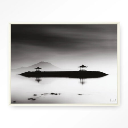 Urban Cotton Wandkleed 'Harmony Bali' 110 x 145cm in Floating Frame - off white | Urban Cotton