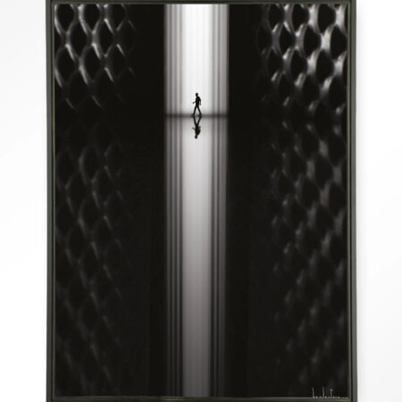 Urban Cotton Wandkleed 'Passing' 145 x 190cm in Floating Frame - black | Urban Cotton