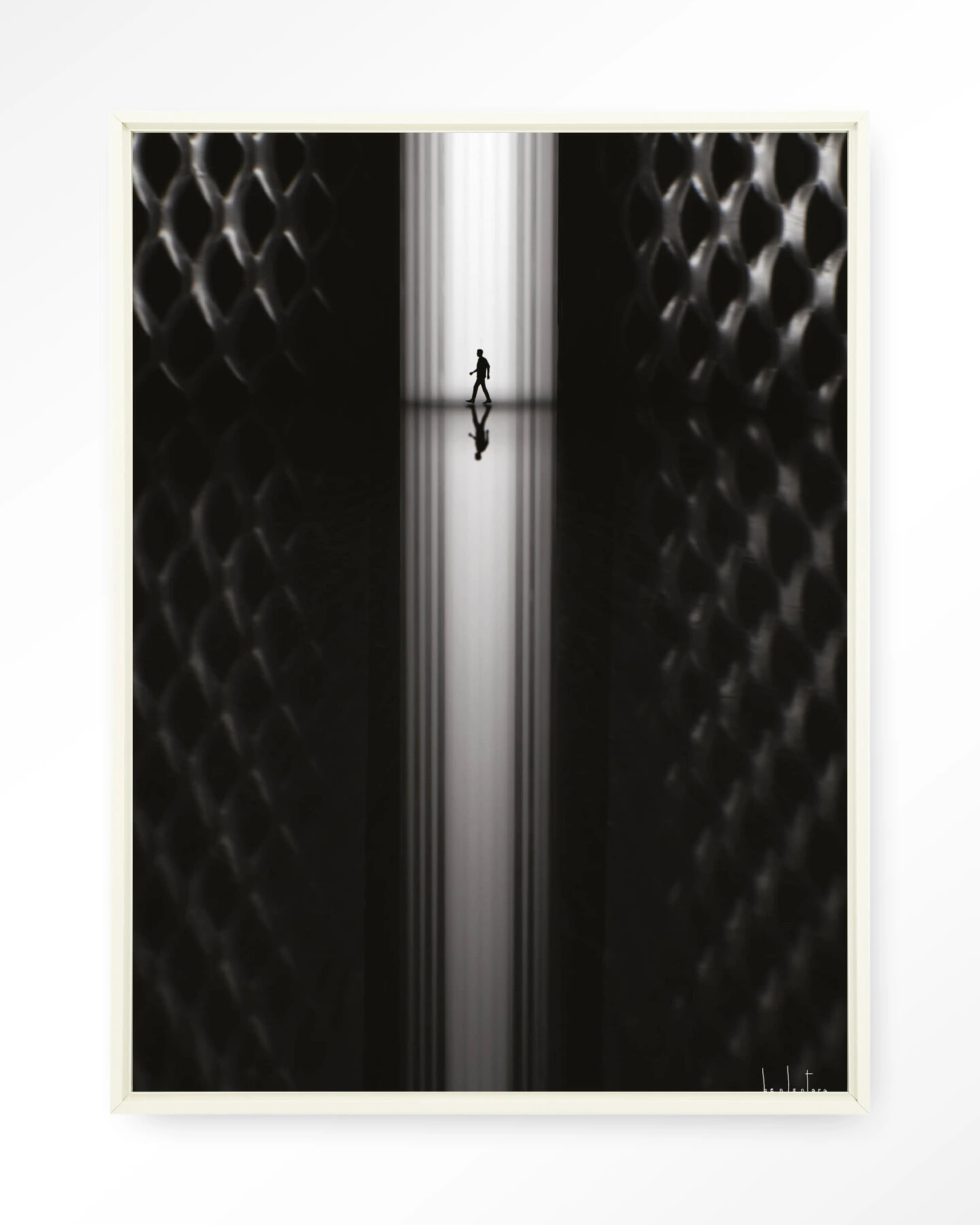 Urban Cotton Wandkleed 'Passing' 145 x 190cm in Floating Frame - off white | Urban Cotton