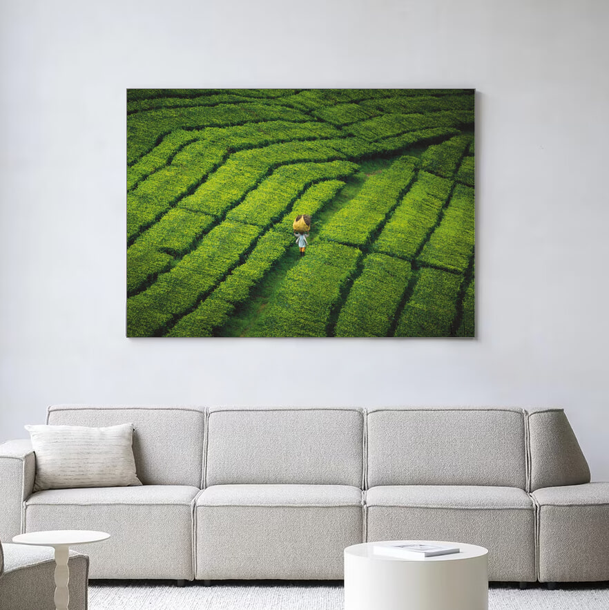 Urban Cotton Wandkleed 'Tote Pengalengan' 80 x 110cm in Frame - black | Urban Cotton