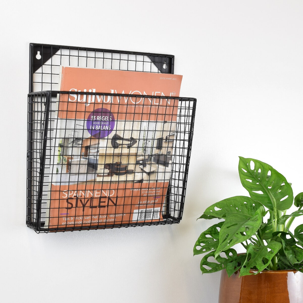 Urban Interiors Tijdschriftenrek 'Maggy' kleur Mat Zwart | Urban Interiors