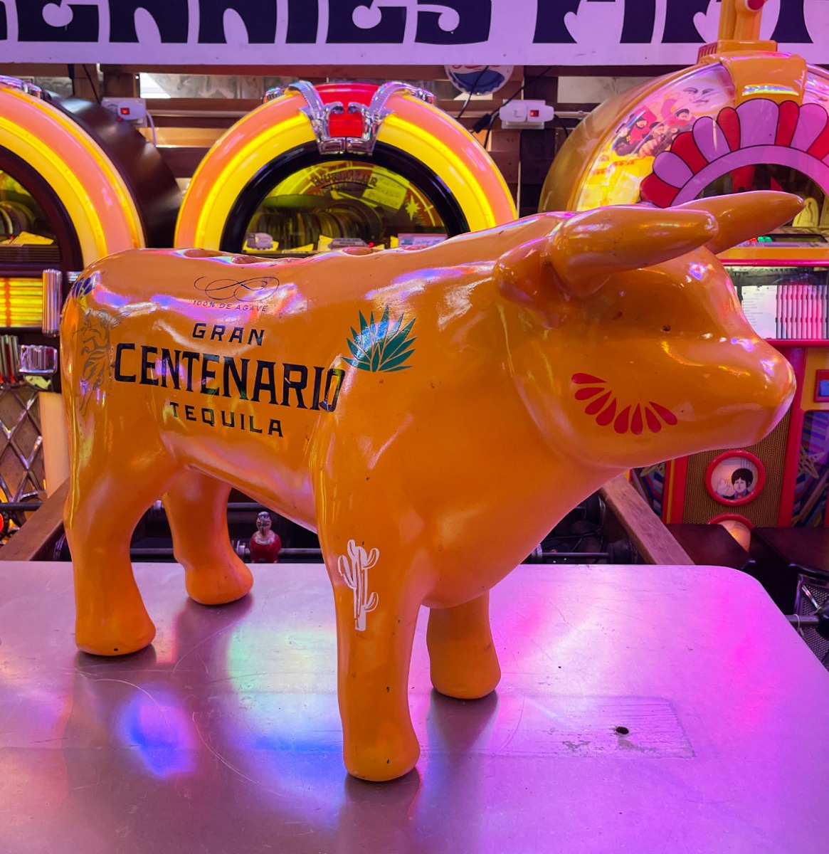 Vintage Gran Centenario Tequila Display Bull - Fiberglass 6 Shot Bar Display 75 cm | The Dutch Pickers