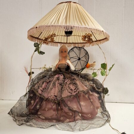 Vintage Kitsch Boudoir Doll Lamp | The Dutch Pickers