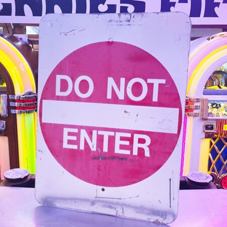 Vintage USA “Do Not Enter” Verkeersbord - 61 x 45 cm | The Dutch Pickers