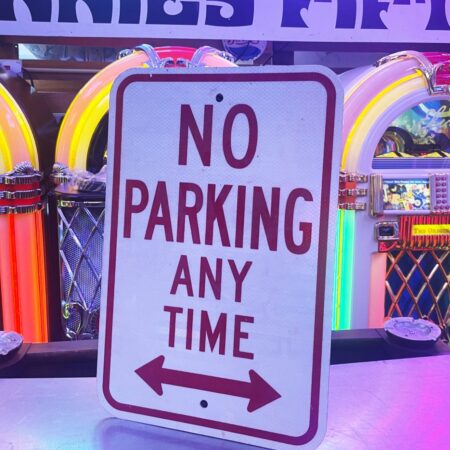 Vintage USA “No Parking Any Time” Verkeersbord - 45 x 30