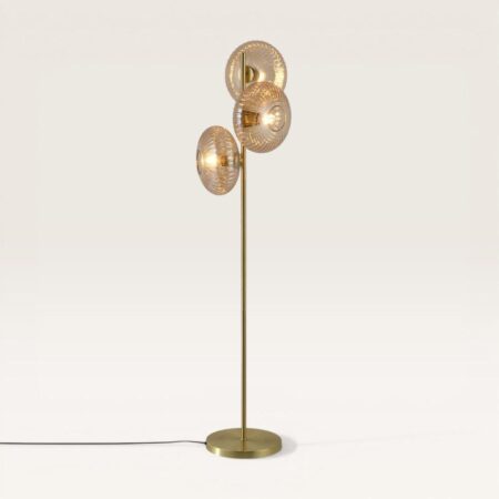 Virello - Gouden Staande lamp Metaal 150 cm - 3 bollen - Klassiek Vintage Design - Woonkamer lamp - E27 fitting - Amberkleurig glas - Met voetschakelaar | LUSENZ
