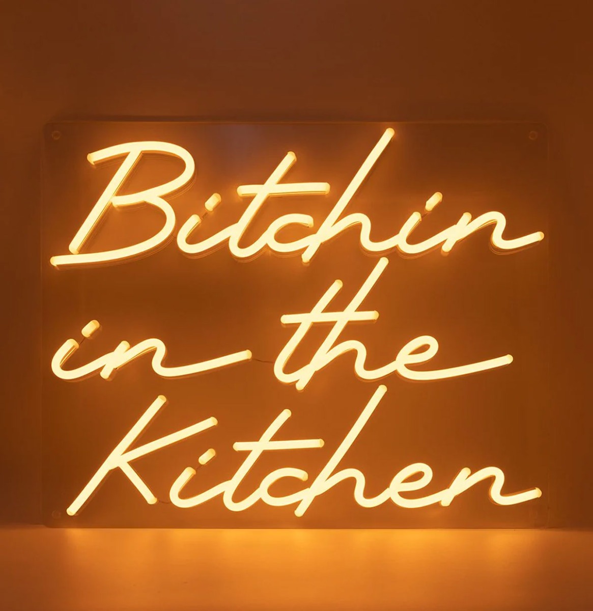 Wandbord Neon - Bitchin in the Kitchen - Oranje LED | Fiftiesstore