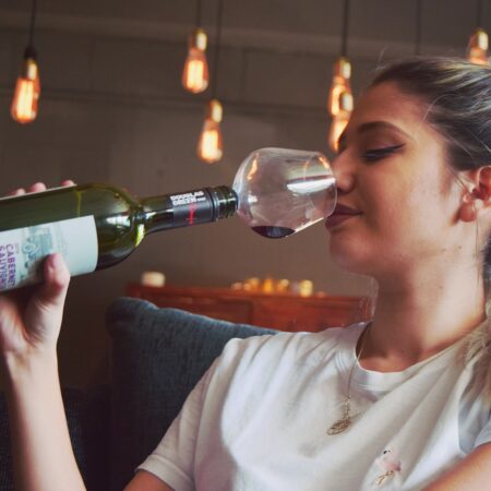 Wijnglas voor op fles | OUT OF THE BLUE