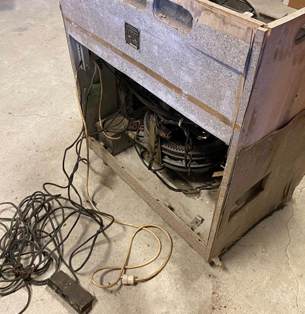 Wurlitzer 2411S Hideaway Jukebox (2400 Series) Origineel | Wurlitzer