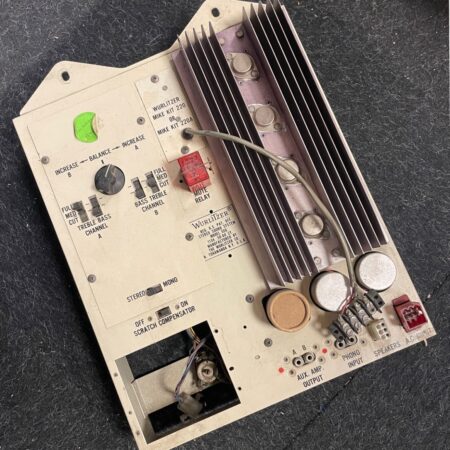 Wurlitzer 556 Versterker voor Jukebox Modellen 1050