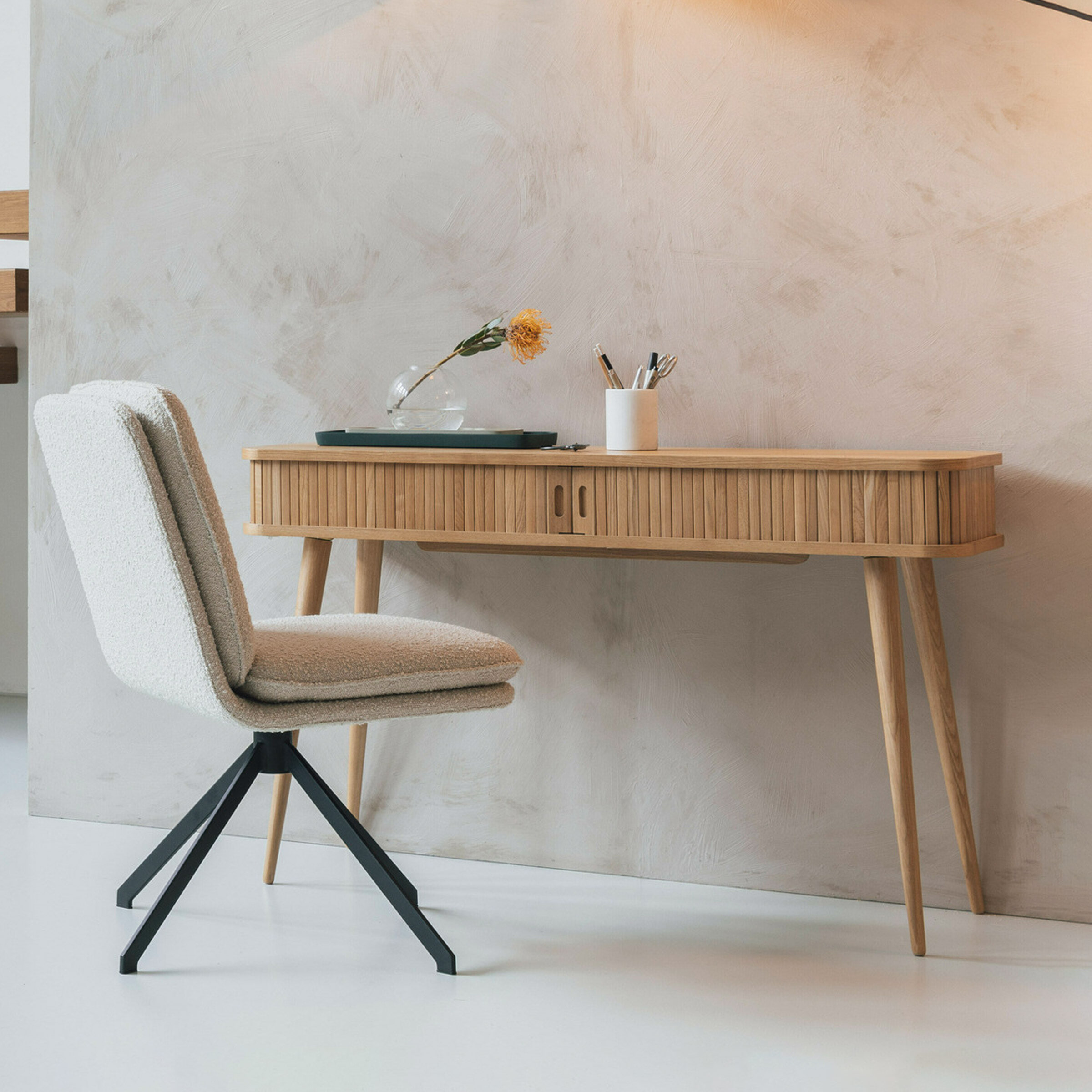 Zuiver Sidetable 'Barbier' Essenhout