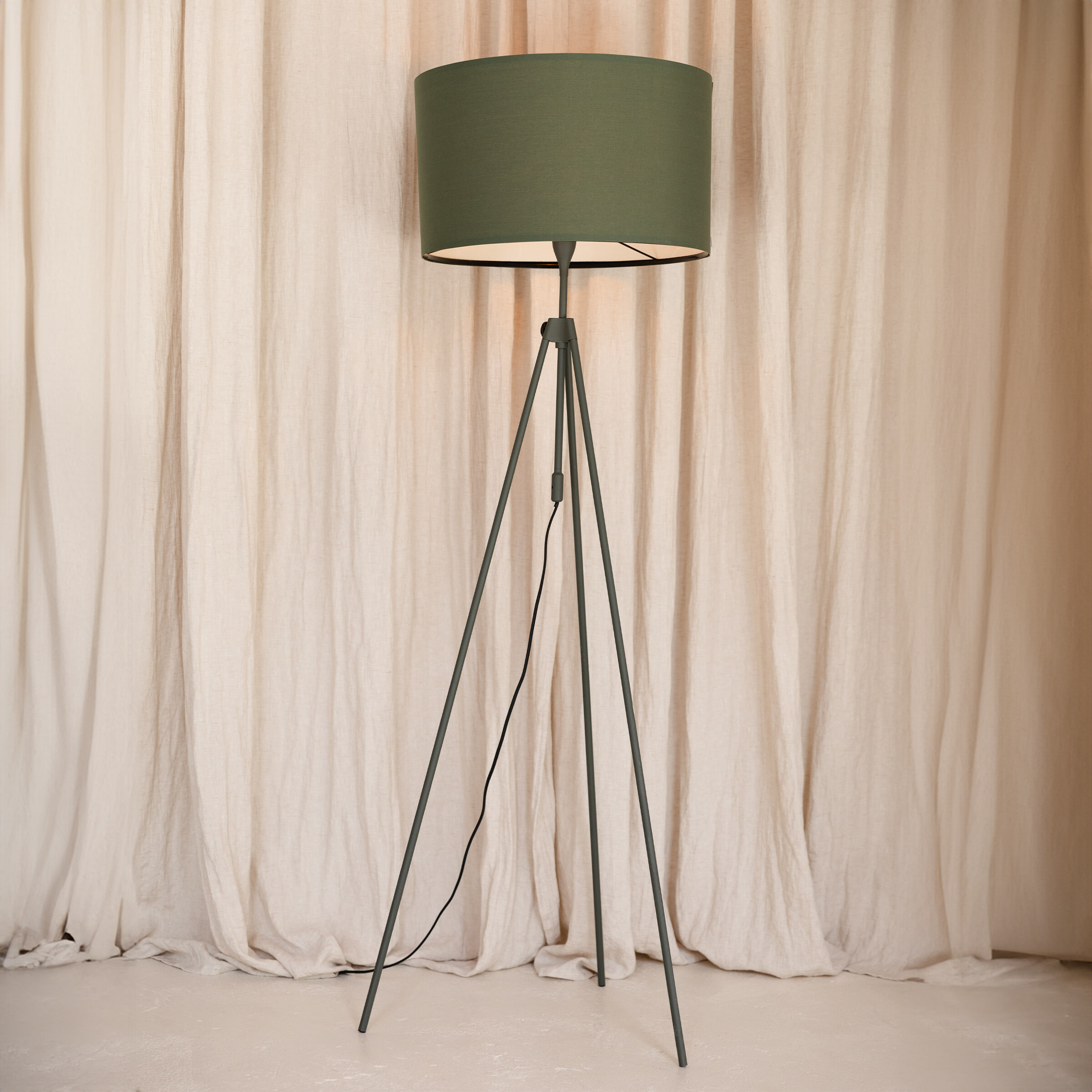 Zuiver Verstelbare Vloerlamp 'Lesley' 153-181cm