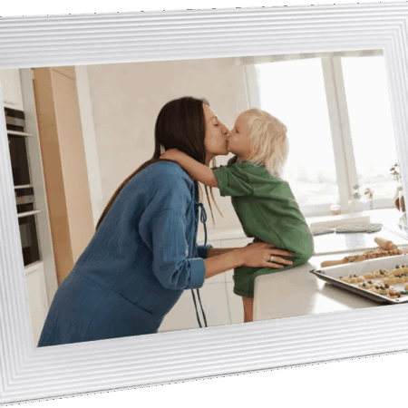Aura Frames Carver Wit