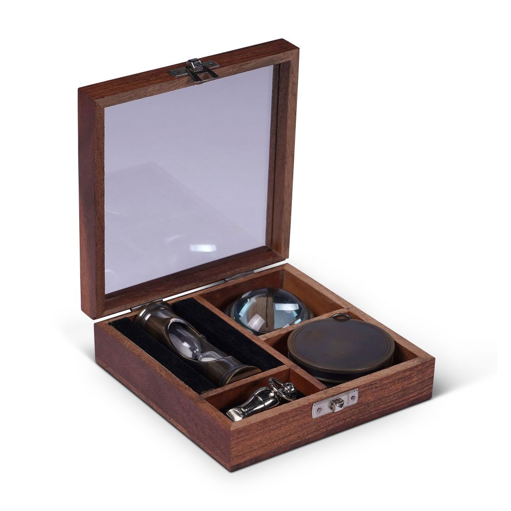 Authentic Models The Wallace Gift Box | Authentic Models