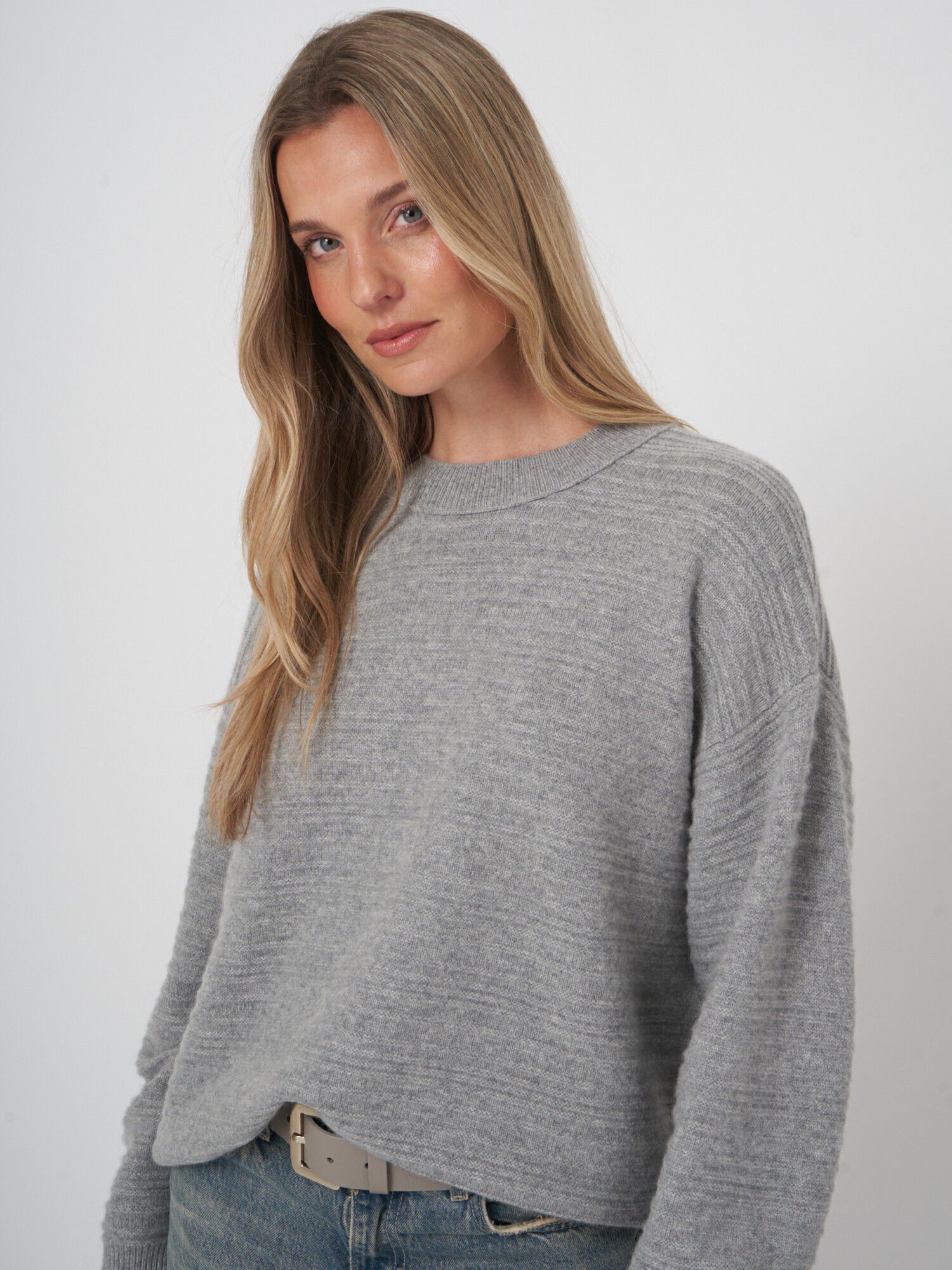 Boxy kasjmier trui met geribbelde textuur