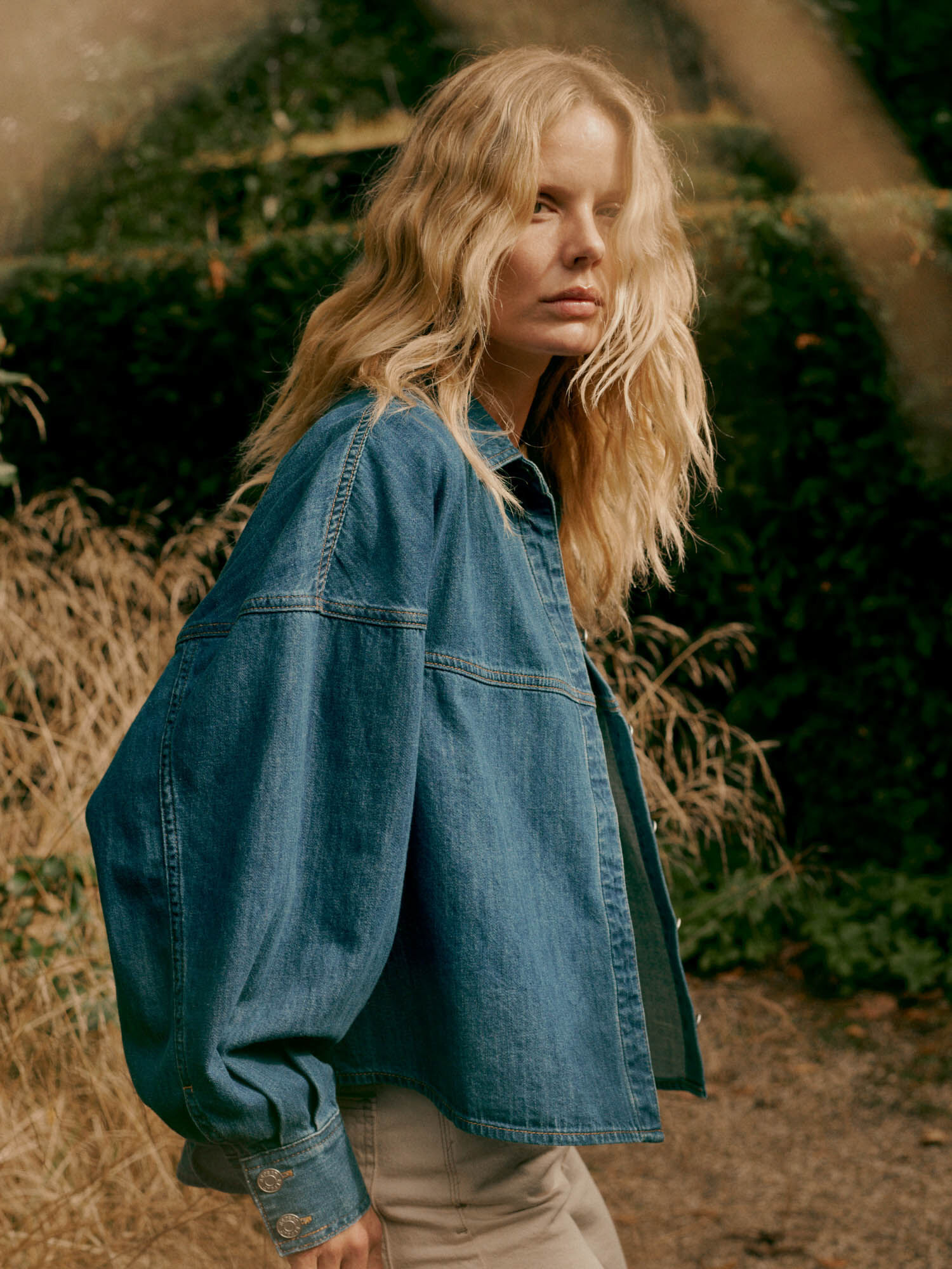 Dames jeansblouse met pofmouwen