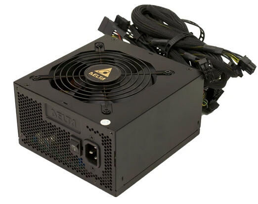 650 Watt 80+ Bronze voeding