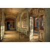Glasschilderij Verlaten gebouw met bed 160x110 cm