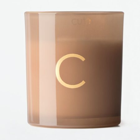 Kaars in glas ⌀8x9cm letter C (taupe)