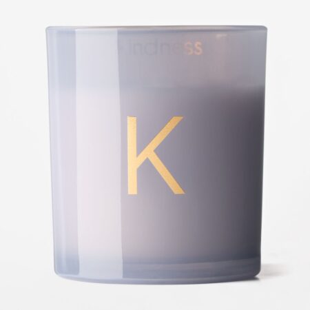 Kaars in glas ⌀8x9cm letter K (lichtblauw)