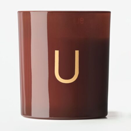 Kaars in glas ⌀8x9cm letter U (cognac)