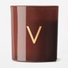 Kaars in glas ⌀8x9cm letter V (cognac)