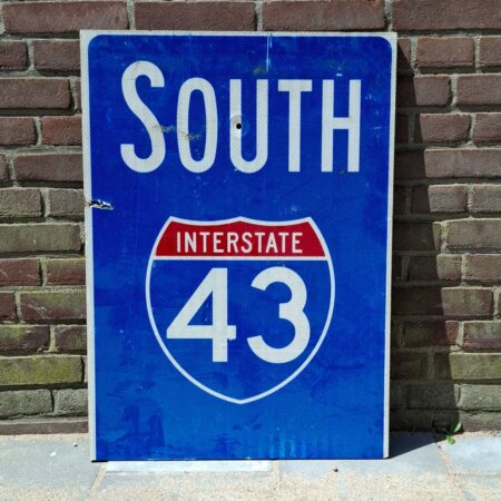 Interstate 43 South Houten Verkeersbord - Origineel - 74 x 54 x 2 cm | The Dutch Pickers