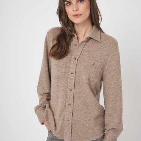 Kasjmier-wol blouse met casual fit en overhemdkraag