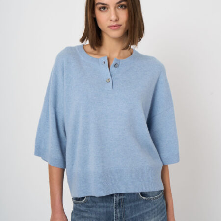 Klassieke fijngebreide cashmere trui met knoopsluiting