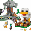 LEGO Minecraft set 21586 + 21585