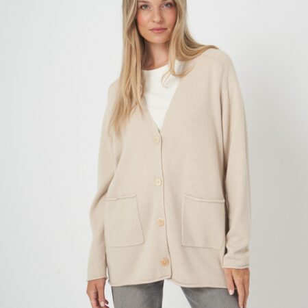 Lang en wijd kasjmier vest met v-hals