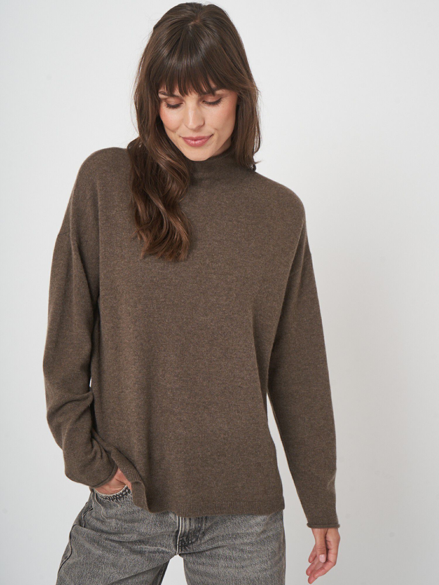 Organische kasjmier pullover met opstaande kraag