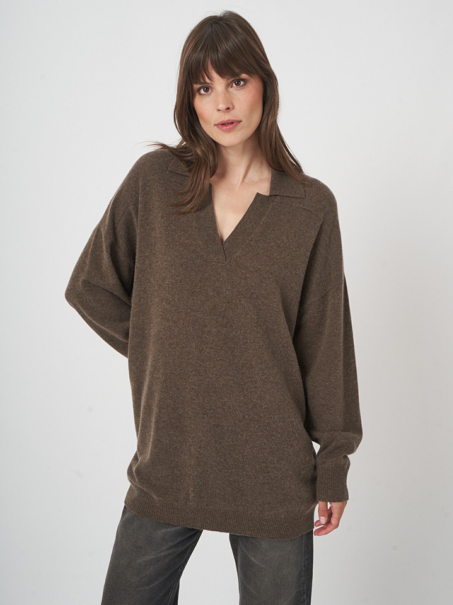 Oversized kasjmiermix trui met polokraag