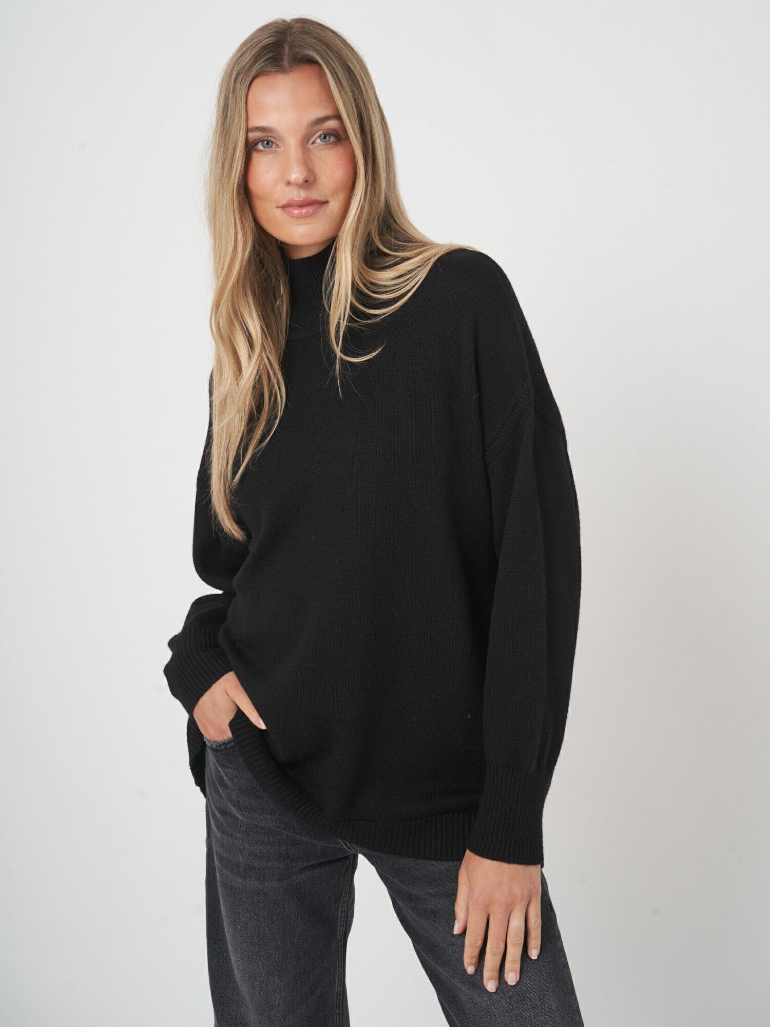 Relaxed fit trui van extra fijne merinowol