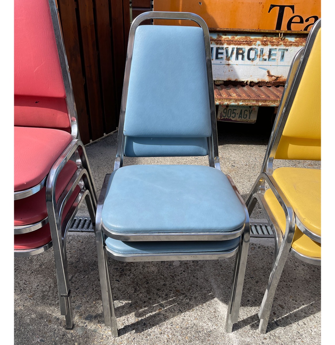 Set van 2 Originele Vintage Diner Stoelen Blauw | The Dutch Pickers